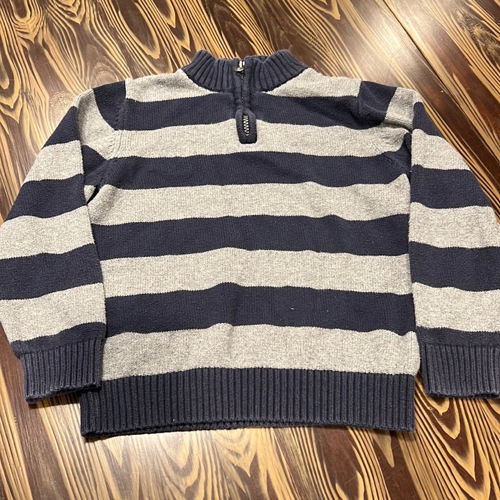 Oshkosh B’gosh Boys blue and gray pullover sweater